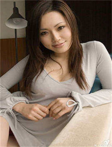 《荡秋千荡得越来越深-波多野结衣痴女cojd208》